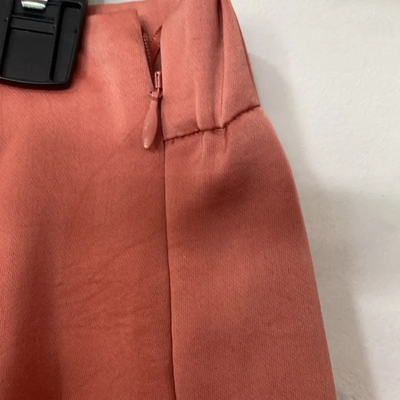 Banana Republic 2-Piece Coral Vest & Pleated Shorts Set Size 4 Top M Bottom - Picture 10 of 13